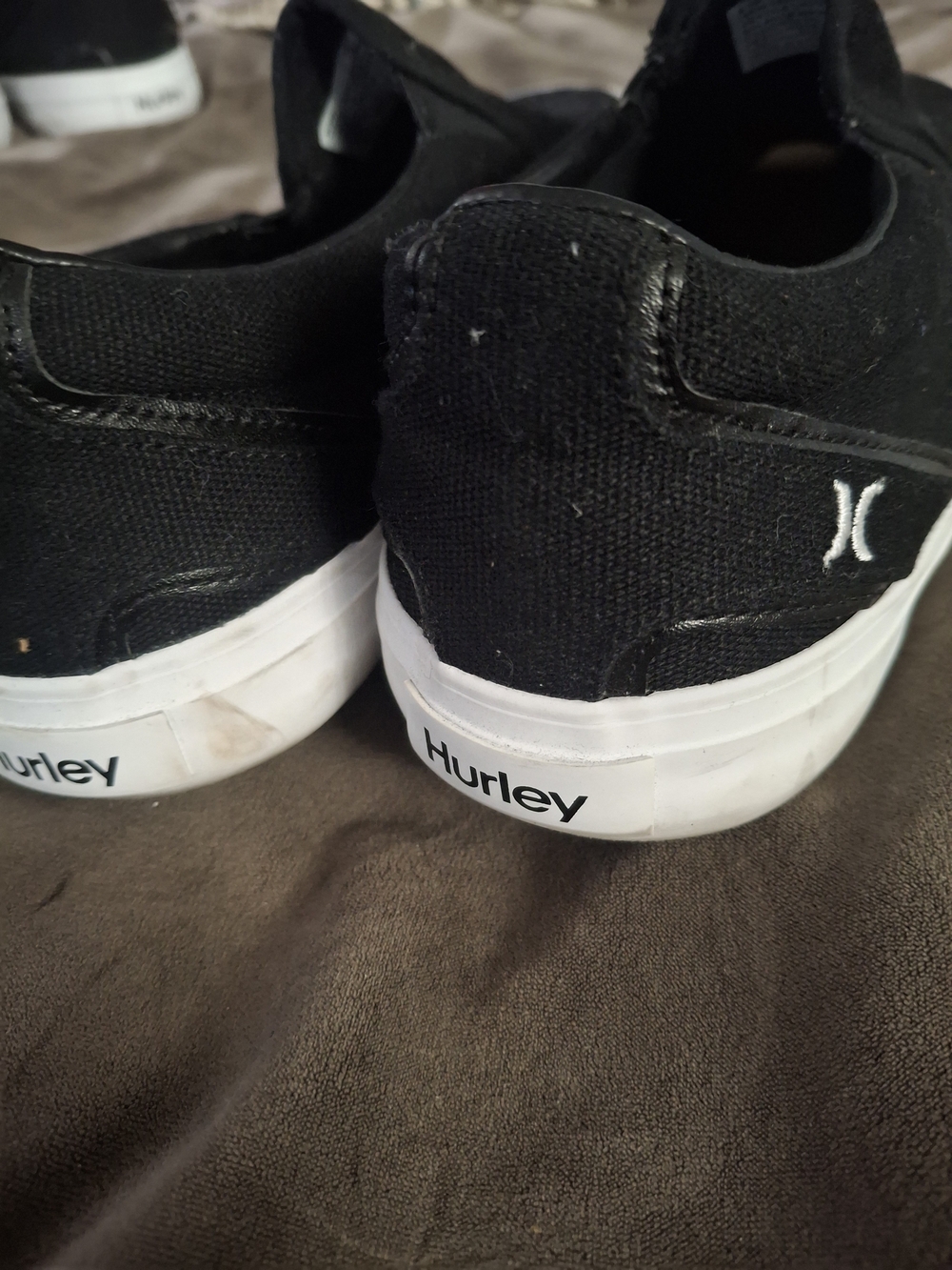 Hurley Black Canvas Slip-On Sneakers with Blue Sole - Picture 2 of 5